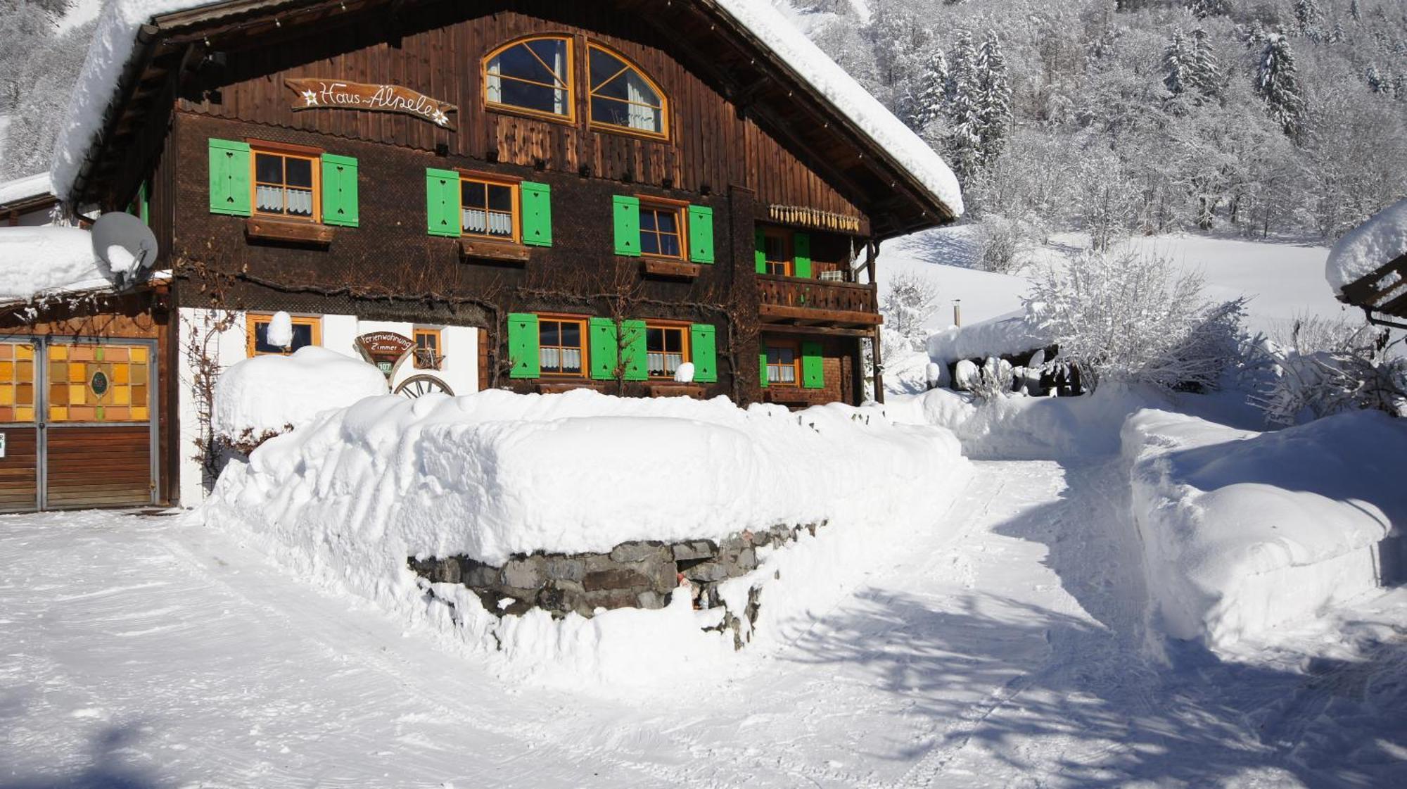 Haus Aelpele Apartment Klosterle am Arlberg Luaran gambar
